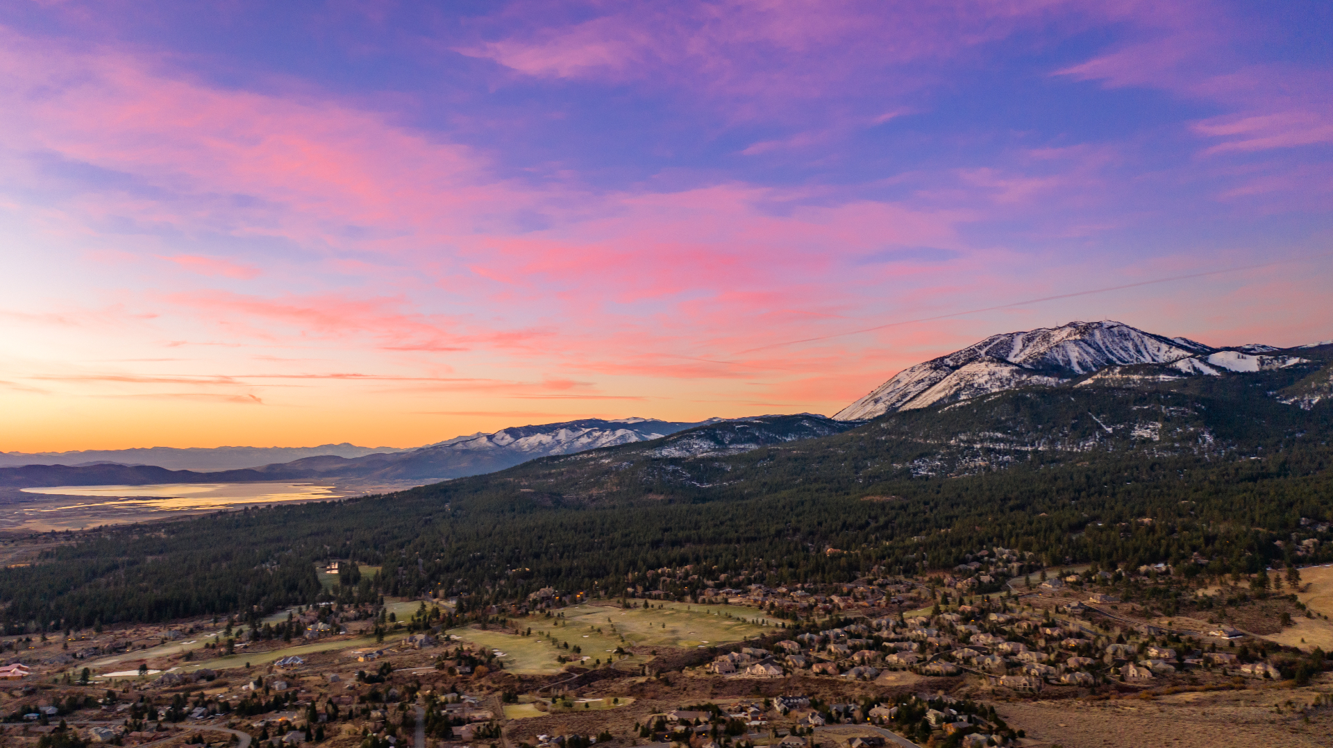 Sunset over the Montreux valley with the Sierra Nevada mountains in the distance